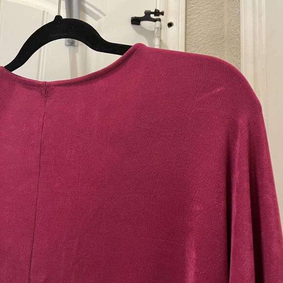 Chicos Size 2 Travelers Pink Wine Asymmetrical V Neckline 3/4 Sleeves Top 12/14 - Picture 7 of 9